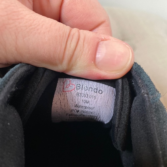 Blondo black suede waterproof high tops - Picture 4 of 5